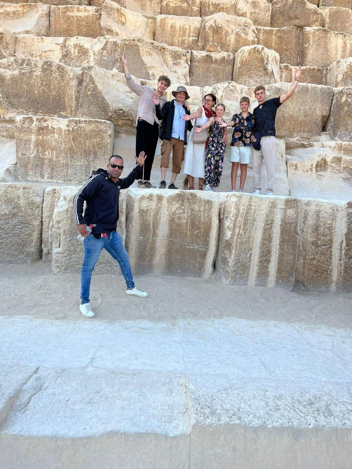 Bed and Breakfast Jana Pyramids View In 3 Kafret el-Gabal Exterior foto