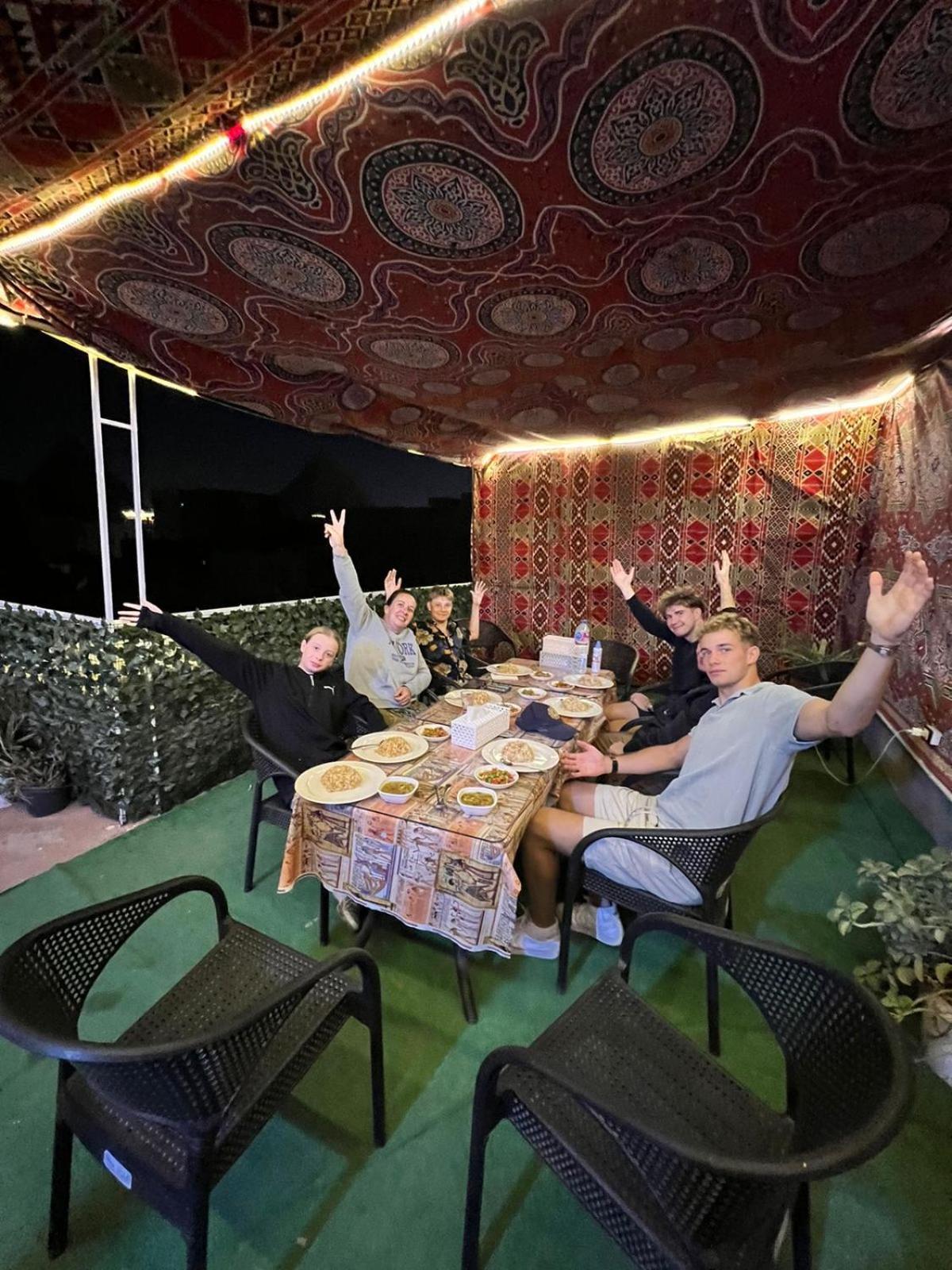 Bed and Breakfast Jana Pyramids View In 3 Kafret el-Gabal Exterior foto